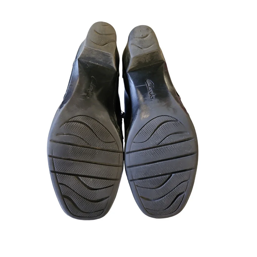 Clarks Bendables Black Leather Side Zip Heeled‎ Ankle Boots Sz 9.5